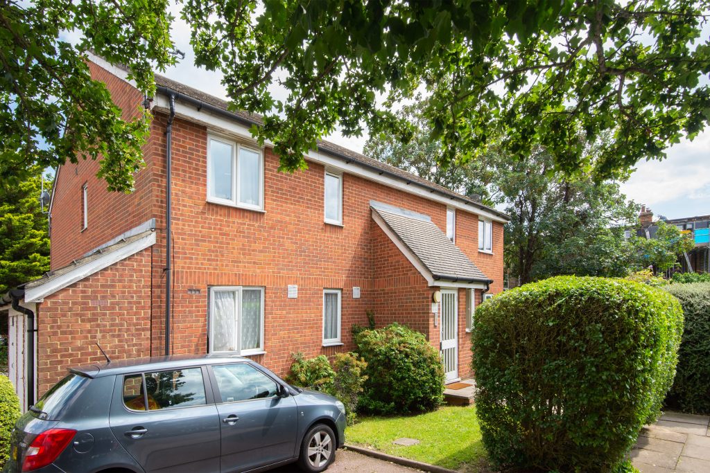 Greenacre Gardens, Walthamstow, London, E17